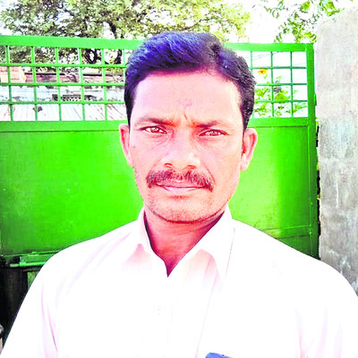పేదల ‘ఉపాధి’కి ఎసరు!1