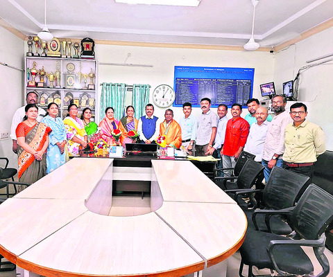 ఉర్సుకు రావాలని సీఎంకు ఆహ్వానం3