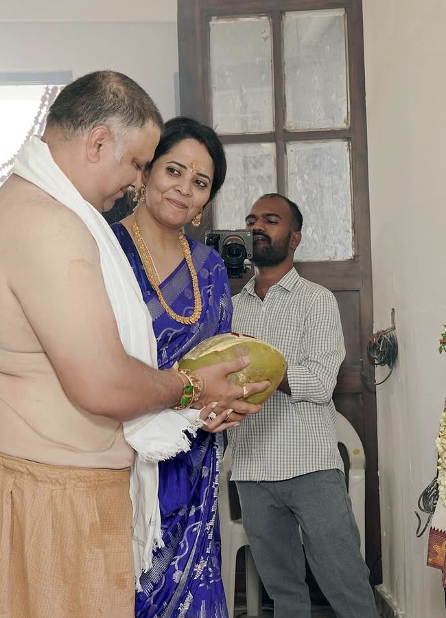 Anasuya Bharadwaj new home opening ceremony photos6