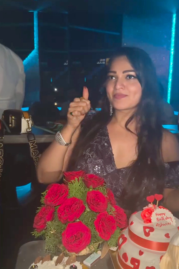 Bigg Boss 7 Ashwini Sree Birthday celebrations Photos6
