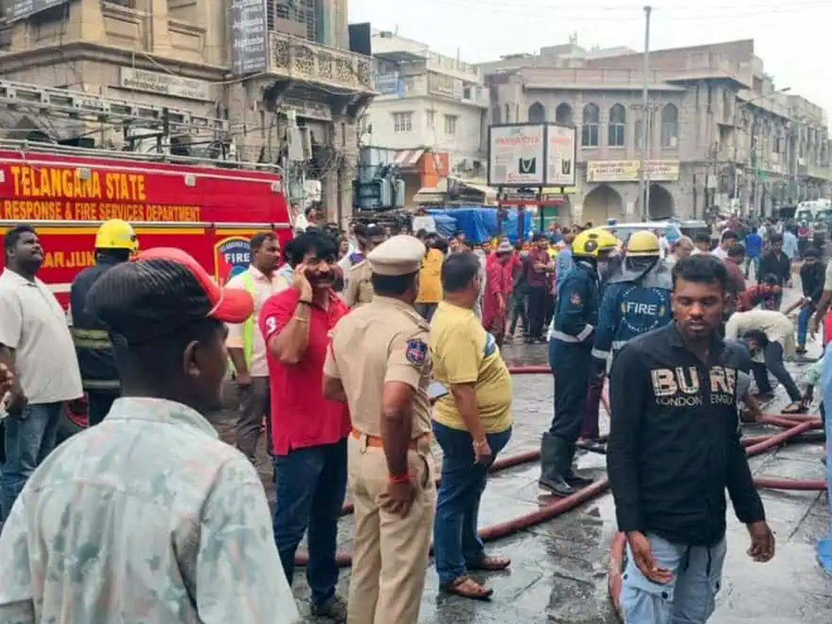 massive fire at building near hyderabads iconic charminar13