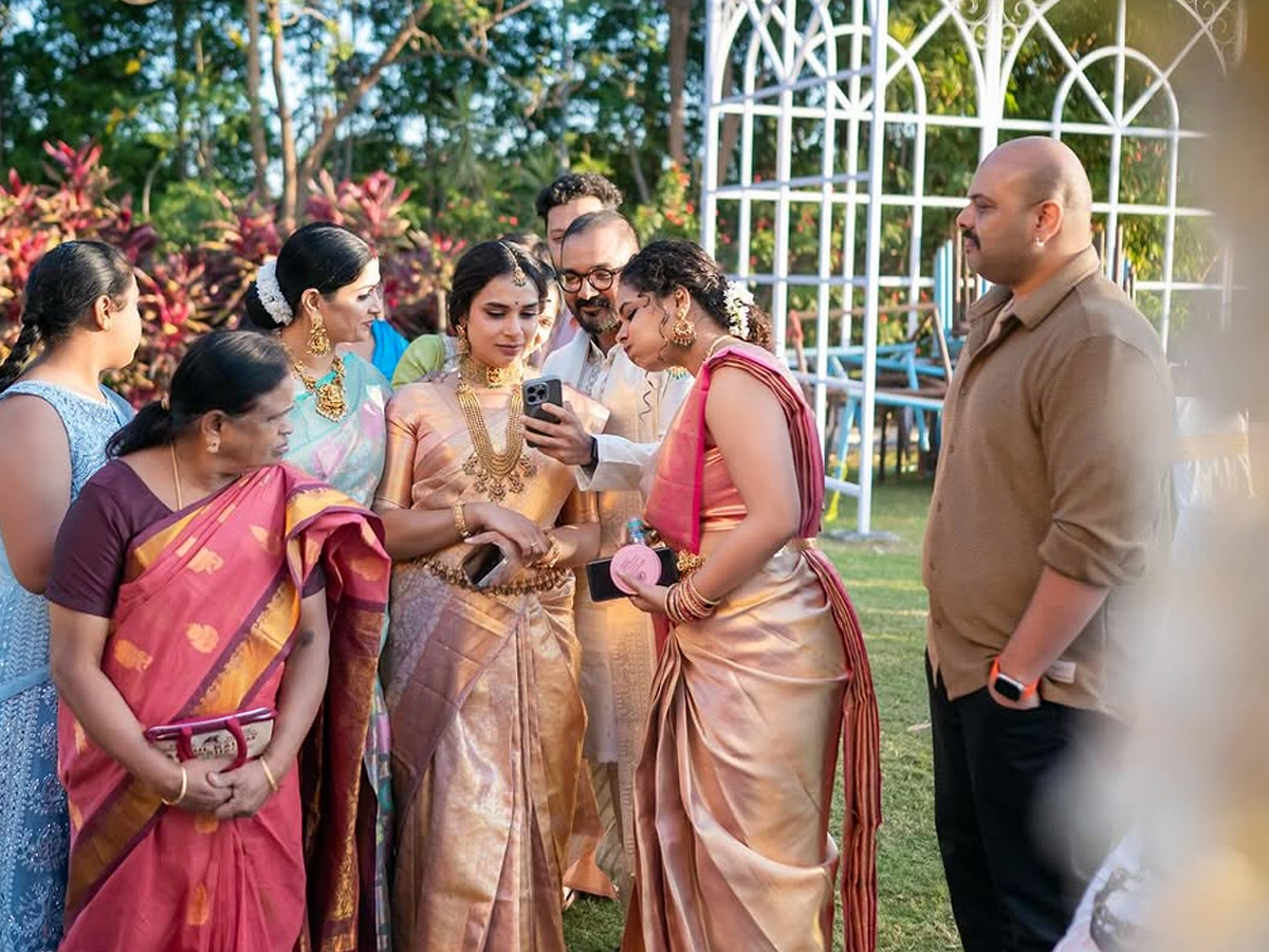 Actress Hariteja at her sister wedding photos12