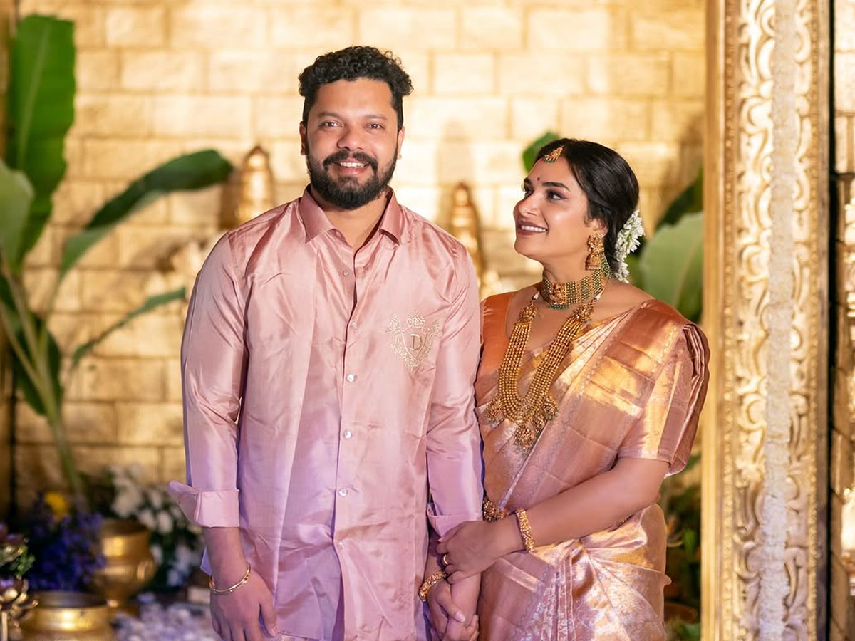 Actress Hariteja at her sister wedding photos13