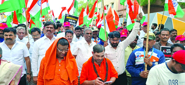 మురిసిన మువ్వన్నెల జెండా2