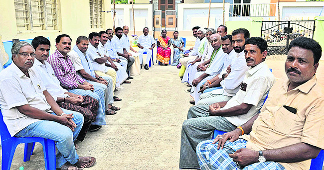 దేవరాపల్లి వైస్ ఎంపీపీ అభ్యర్థిగా సింహాచలంనాయుడు 1