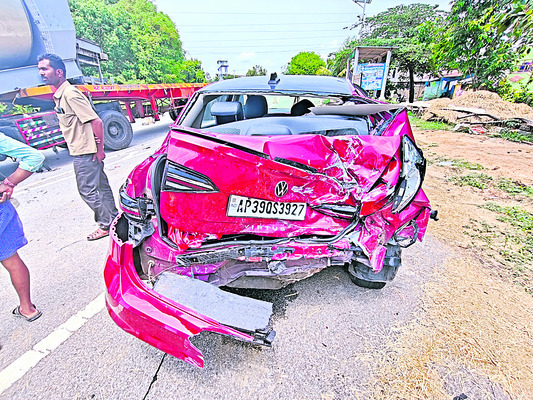 కాణిపాక ఆలయ హుండీ ఆదాయం రూ.1.75 కోట్లు 
2