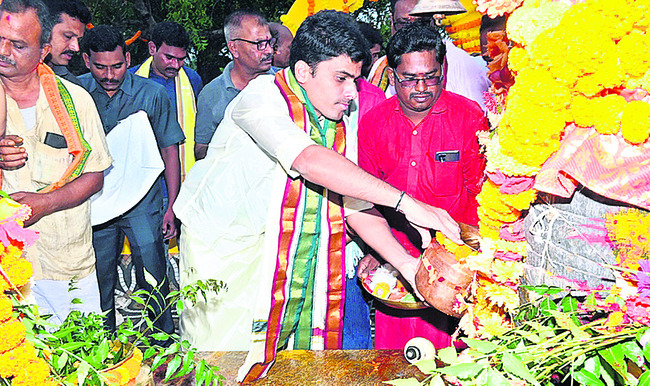 మరిడమ్మకు ప్రత్యేక పూజలు 1