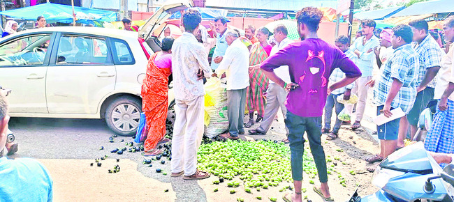 బాల్య వివాహం అడ్డగింత
2