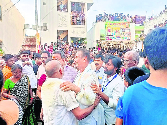 కనులపండువగా శ్యామలాంబ పండగ ప్రారంభం1