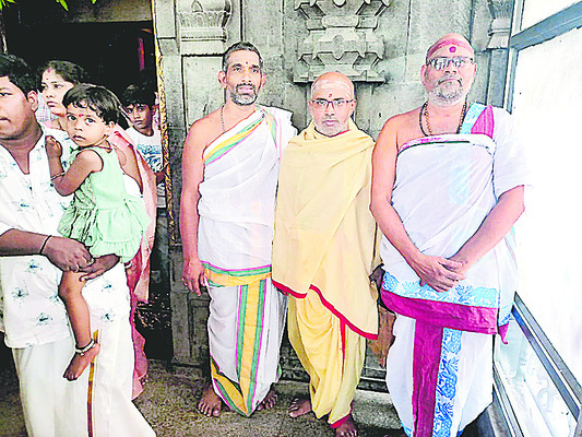 ధర్మనిష్టకు బద్ధులై.. పుత్రబంధానికి దూరమై.. 3