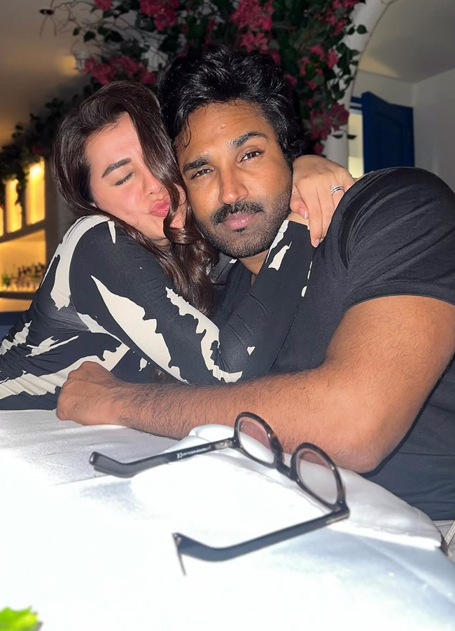 Nikki-Aadi's happy moments after three years of marriage photos9