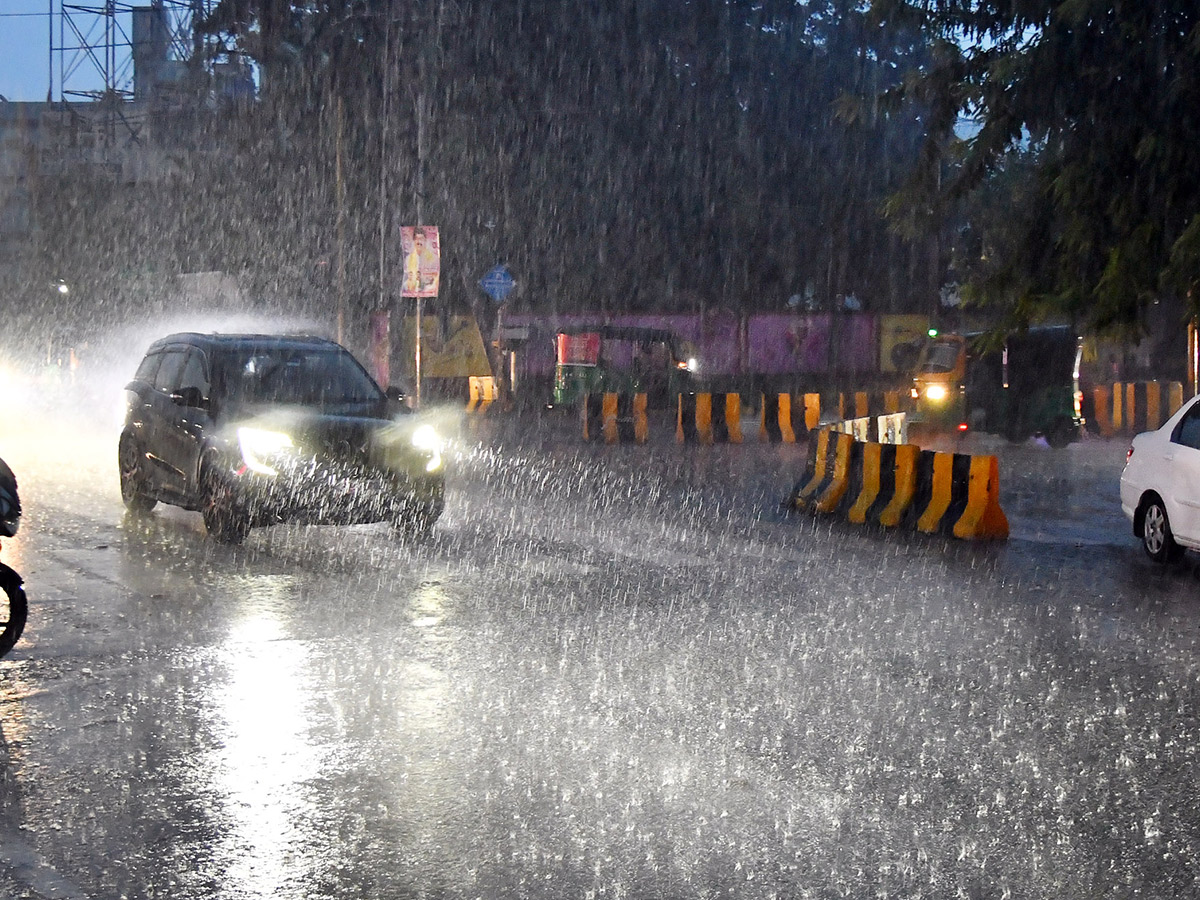 Heavy Rainfall in Vijayawada 11