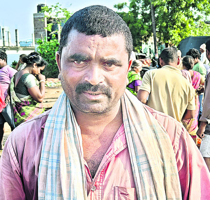 కూరగాయల రైతు కుదేలు 7