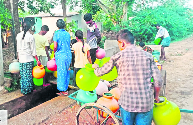 తాళె బసాపుర తండాలో దాహం కేకలు 1