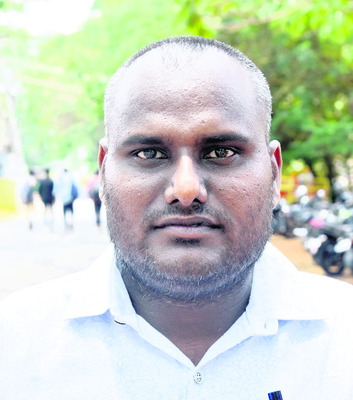 ఉద్యోగ భద్రత కల్పించాలి
2