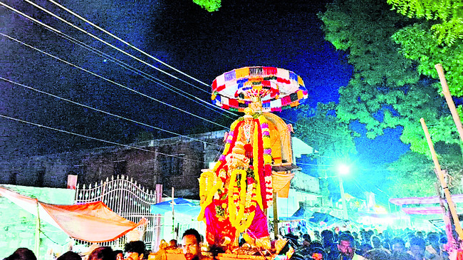 కనుల పండువగా కల్యాణోత్సవం 3
