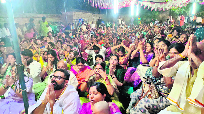 కనుల పండువగా కల్యాణోత్సవం 1