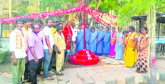 జడ్జిగా బాధ్యతల స్వీకరణ
1