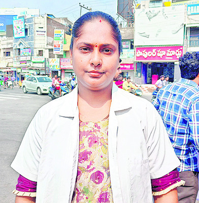 సీహెచ్‌ఓల సమ్మెట 
4