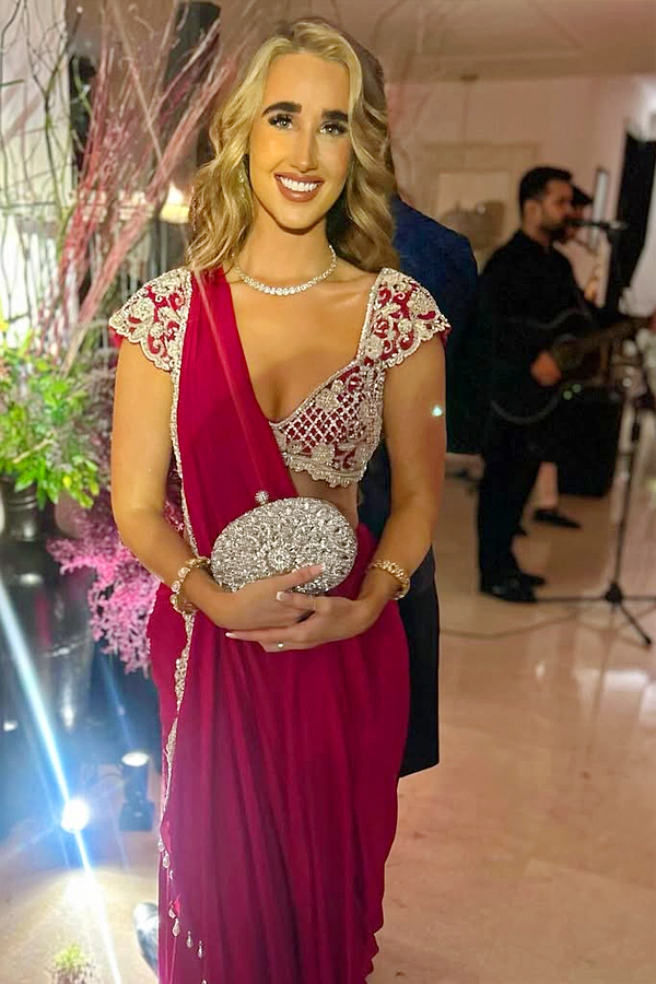 Irish beauty in love with Shikhar Dhawan.. Do you know about her? Photos13
