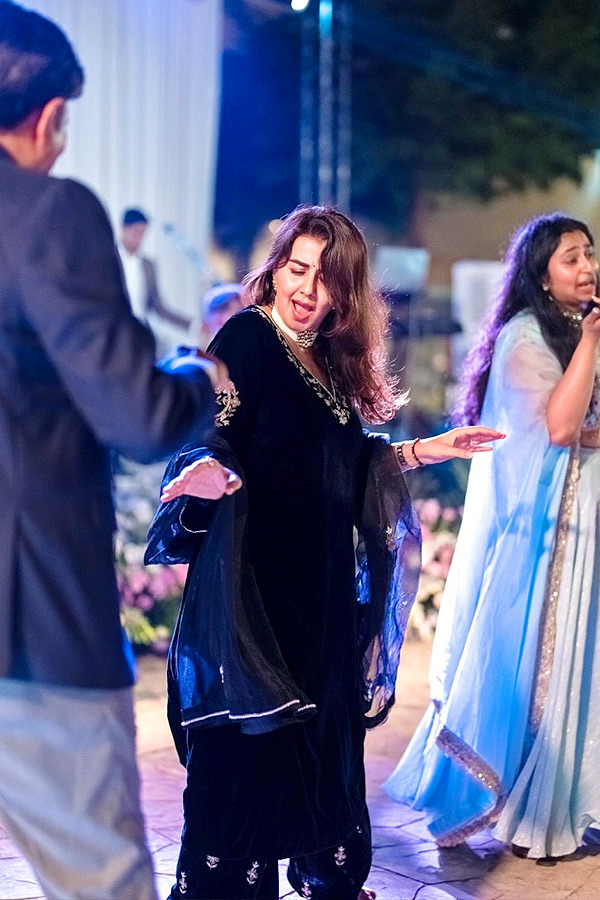 Nikki Galrani Danced with her husband Aadhi Pinisetty Photos Viral7