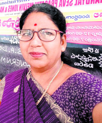నేర్పిస్తున్నందుకు తృప్తిగా ఉంది
2