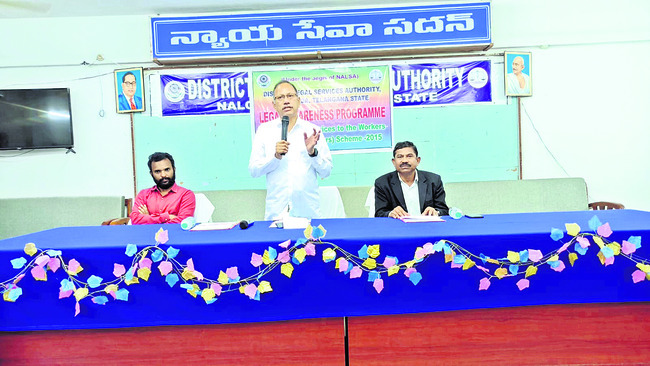 ఇద్దరు డీఎస్పీలు బదిలీ1