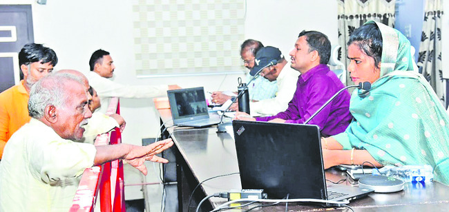 పలు కోర్సుల్లో శిక్షణకు దరఖాస్తుల ఆహ్వానం
1