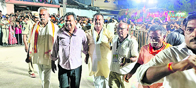 వైభవంగా శ్యామలాంబ తొలేళ్ల ఉత్సవం 3