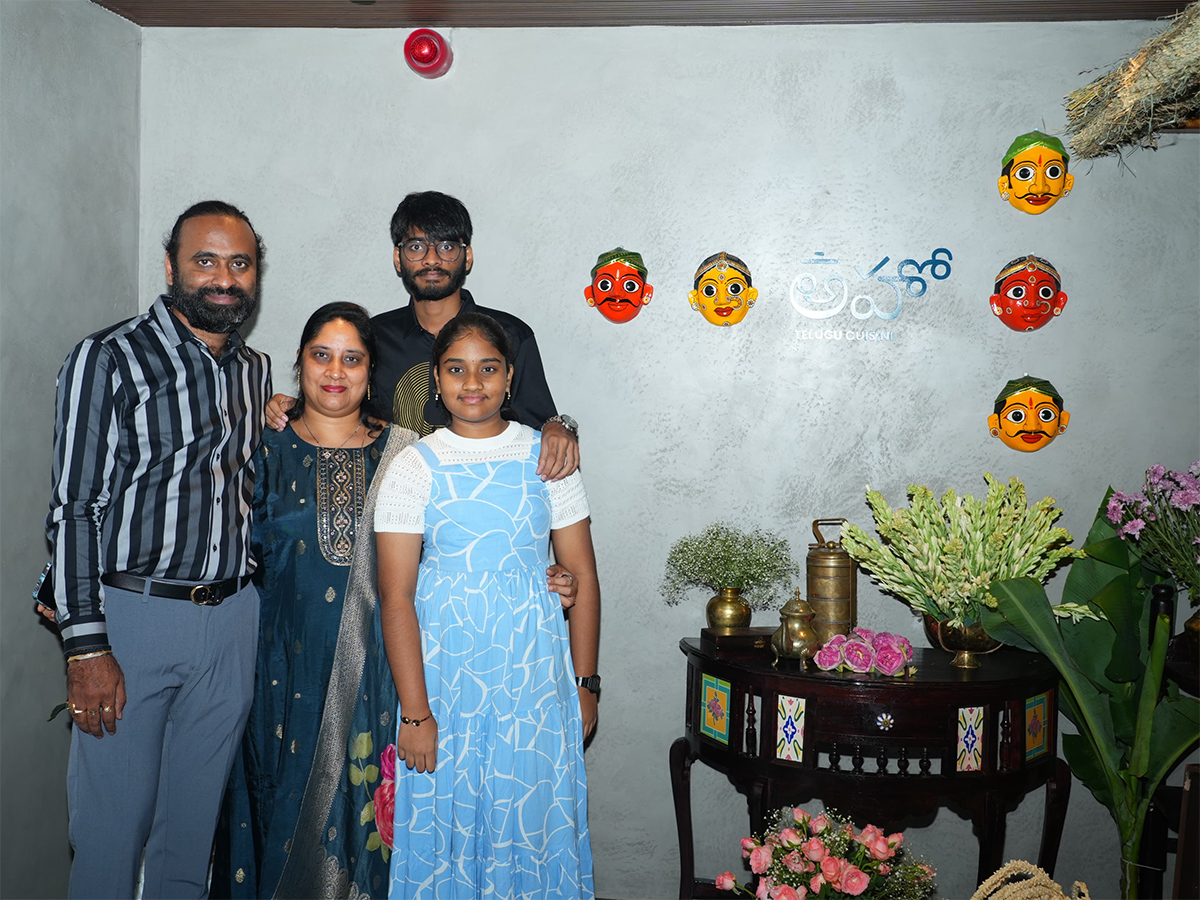 Padma Shri Brahmanandam Inaugurated Hotel Ahoo Telugu Cuisine12
