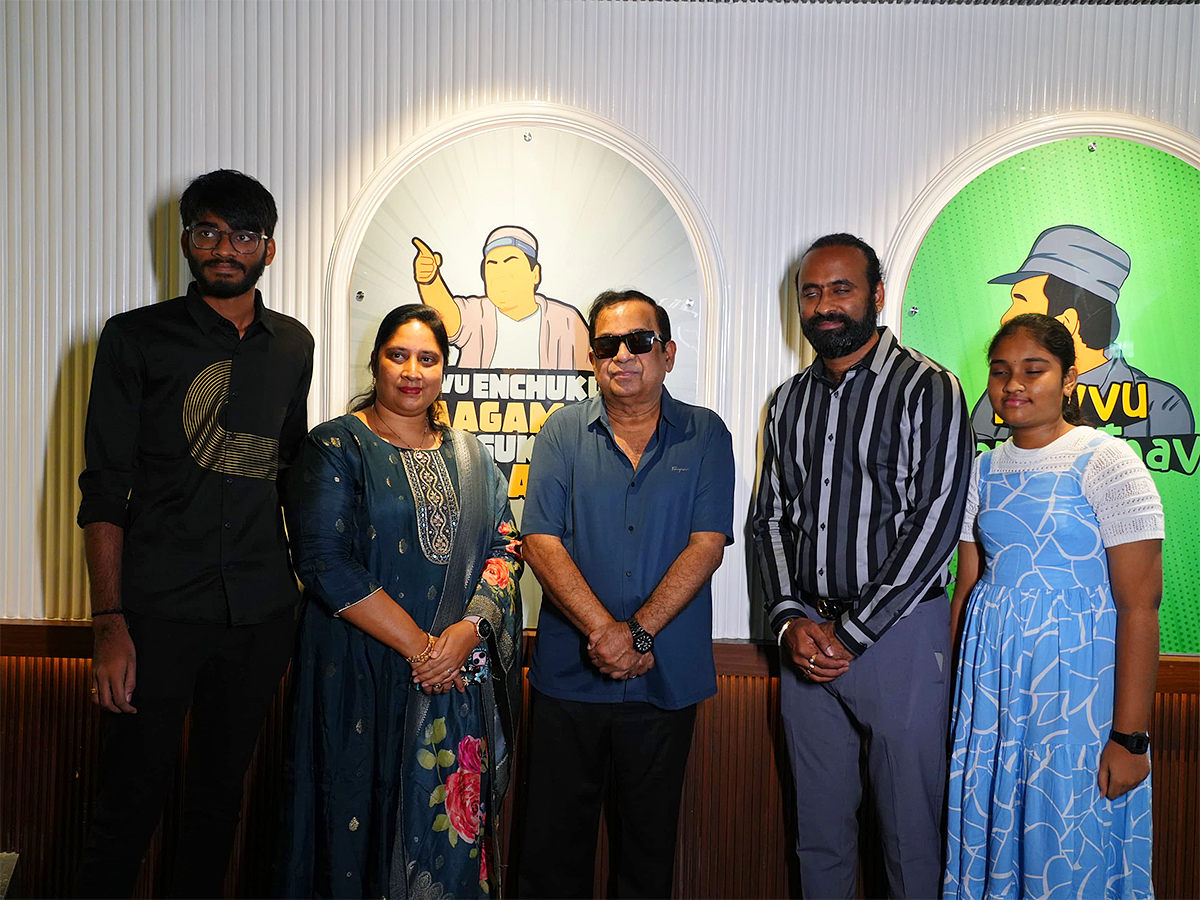 Padma Shri Brahmanandam Inaugurated Hotel Ahoo Telugu Cuisine5