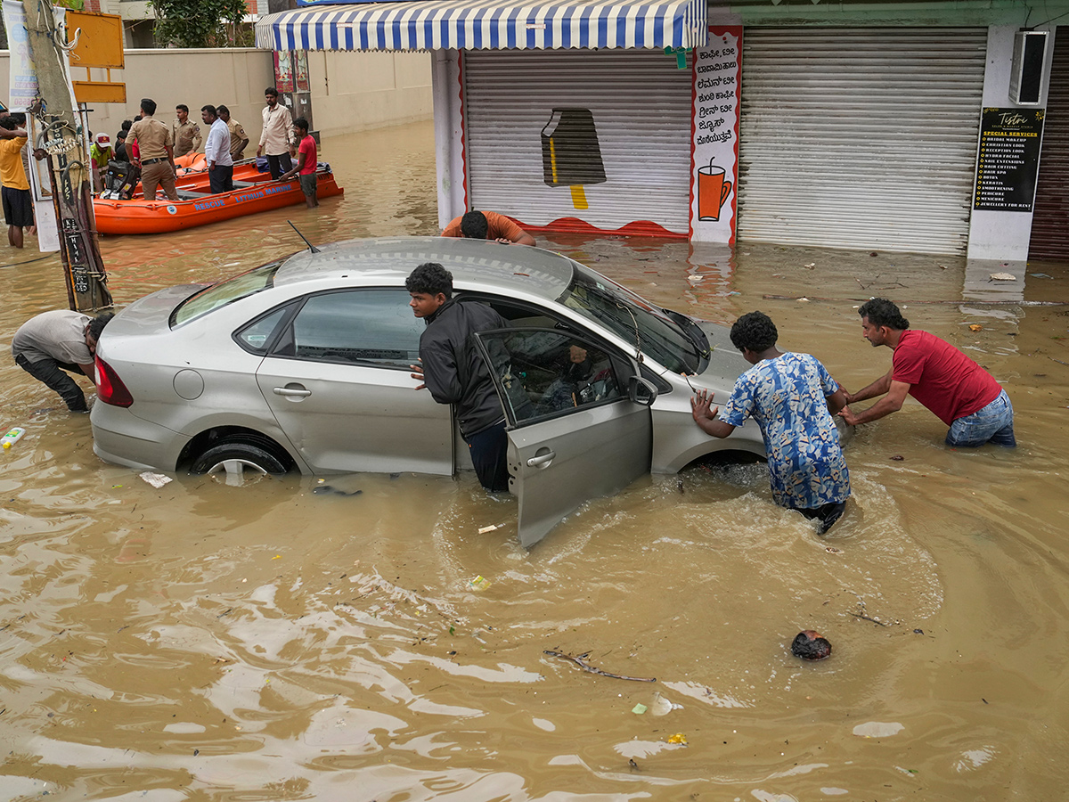 heavy rainfall in Bengaluru photos21