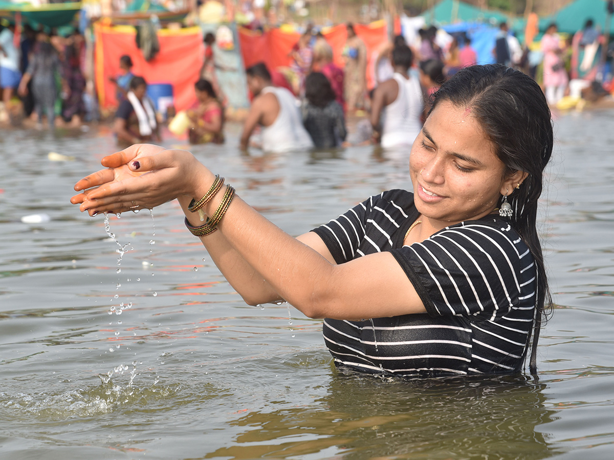 Saraswati Pushkaralu 2025 In Telangana: Photos7