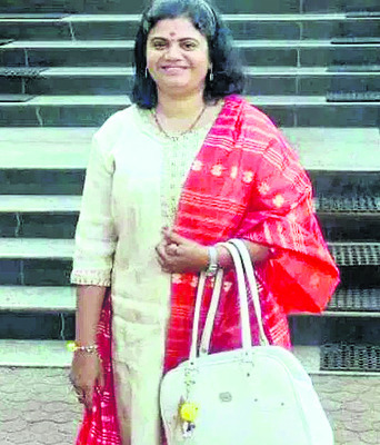 ప్రేమించి పెళ్లాడి.. ఎస్ఐ భార్య ఆత్మహత్య 1