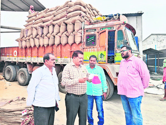 అత్యవసర సర్వీసులపై అవగాహన
1