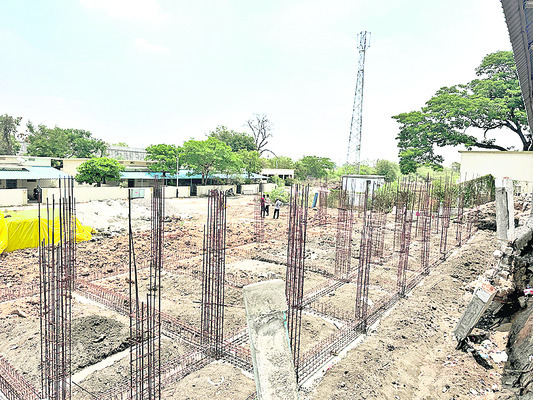 ఆధునికీకరణ పూర్తయ్యేదెప్పుడో!1