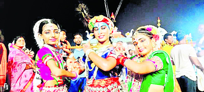 ముగిసిన వెలుపలి చందన యాత్ర4