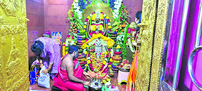 అమ్మ పండగలో అపశ్రుతి 3