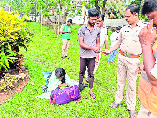 తిరుమలలో కొనసాగుతున్న తనిఖీలు 1