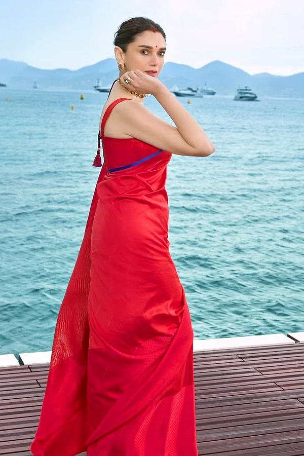 Aditi Rao Hydari goes desi in her latest look from Cannes 2025 Photos5