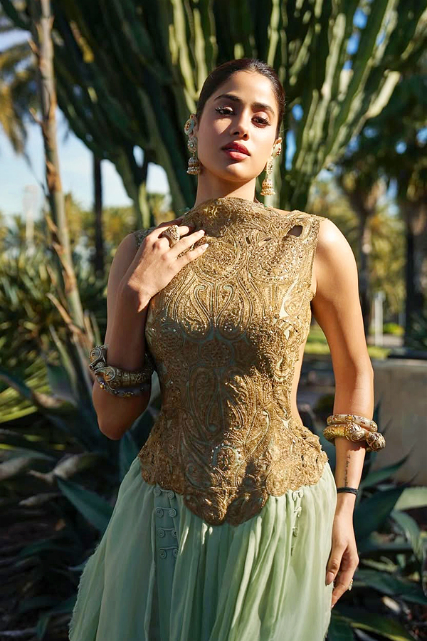 Janhvi Kapoor continues to bring desi drama At Cannes Film Festival in backless dress Photos8