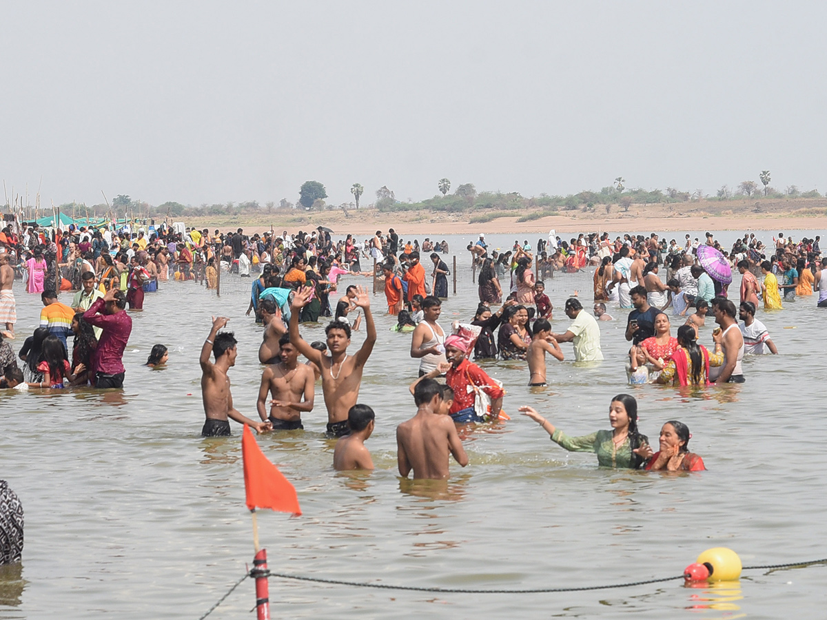 Kaleshwaram Saraswati River Pushkaralu 2025 Photos10