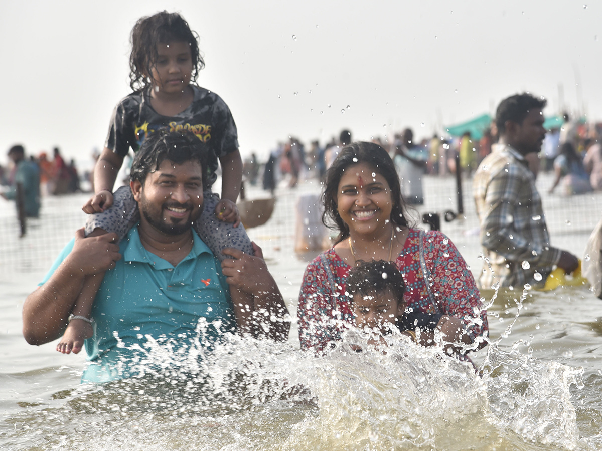Kaleshwaram Saraswati River Pushkaralu 2025 Photos14