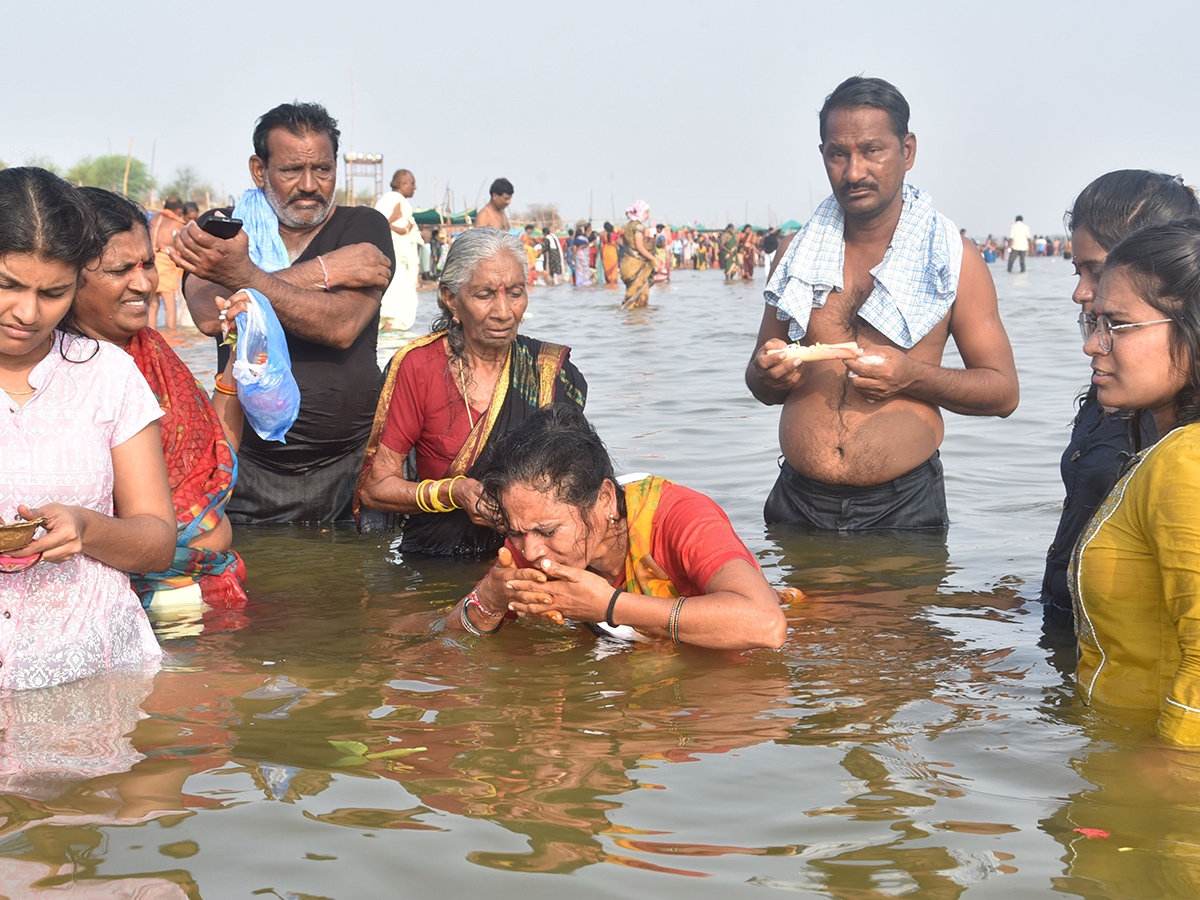 Kaleshwaram Saraswati River Pushkaralu 2025 Photos15