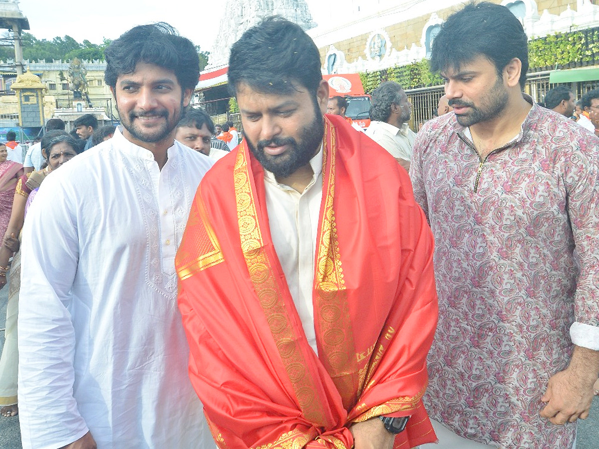 Thaman, Aadi Sai Kumar, Ashwin Babu Visits Tirumala Photos3