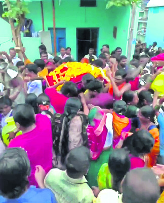 వైభవంగా కంచు మారెమ్మ జాతర 1