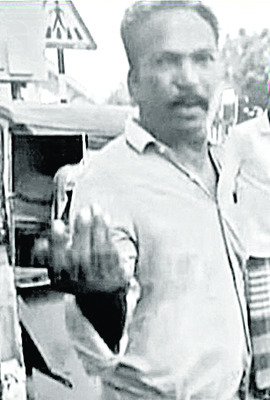 పశ్చాత్తాపంతో హెడ్ కానిస్టేబుల్ ఆత్మాహుతి
1