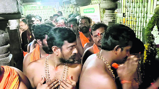 నవ భారత నిర్మాత రాజీవ్గాంధీ2