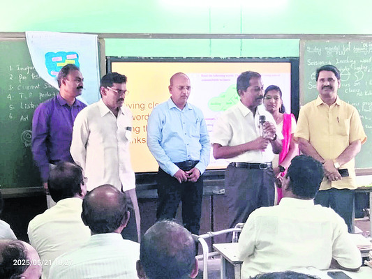 ఈనెల 31లోగా ఉపకార వేతనాలకు దరఖాస్తులు
1