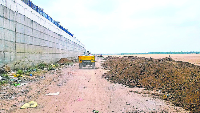 కాలుష్యం కోరల్లో కృష్ణమ్మ 1